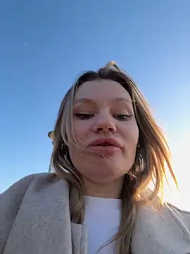 justmilaa's Webcam Show