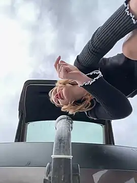 Pokazy przed kamerką – justmilaa