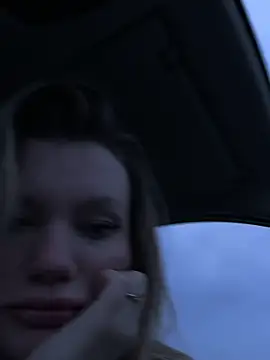 justmilaa ওয়েবক্যাম শো