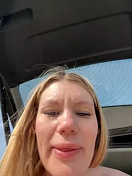 justmilaaのウェブカメラショー