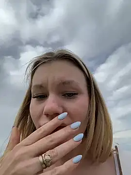 justmilaa Webcam Show