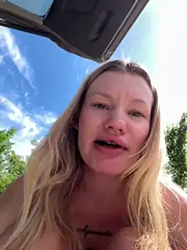 justmilaa's Live XXX Chat