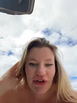 justmilaa's Webcam Show