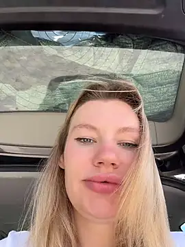 justmilaa's Webcam Show
