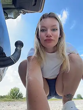 justmilaa's Webcam Show