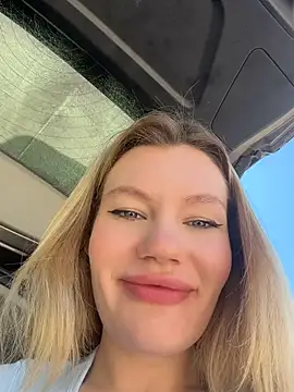 justmilaa's Webcam Show