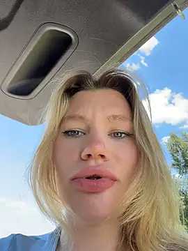 justmilaa's Webcam Show