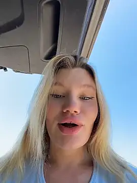 justmilaa Webcam Show