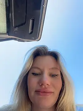 justmilaa Webcam Show