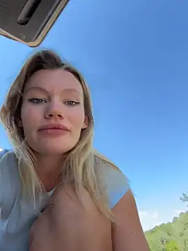 justmilaa's Live XXX Chat