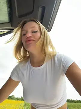 justmilaa's Webcam Show