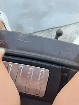 justmilaa XXX чат на живо