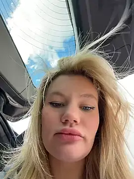 justmilaa Webcam Show