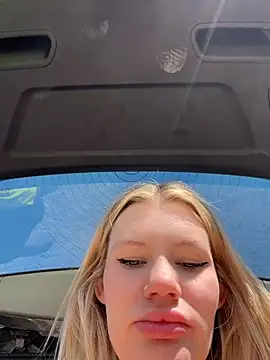 justmilaa Webcam show