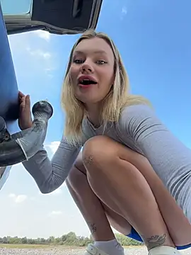 justmilaa's Webcam Show