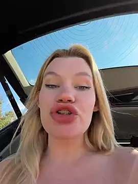 justmilaa's Webcam Show