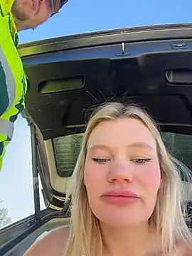 justmilaan Webbikameraesitys