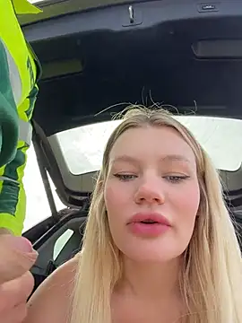 justmilaa's Webcam Show