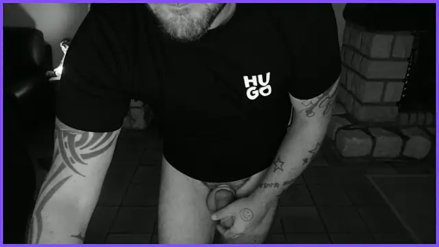 Show modela neard na web-kameri