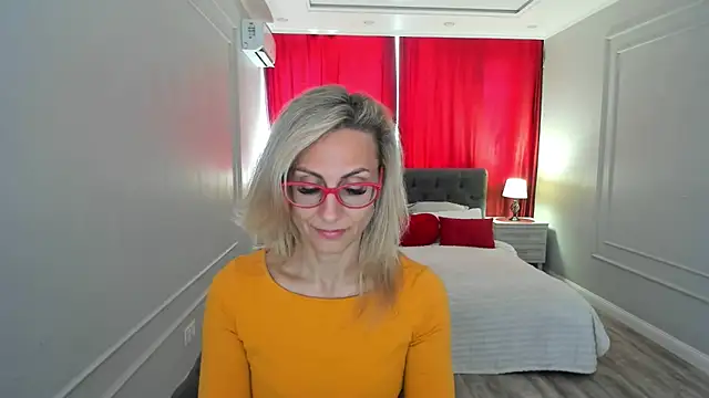 MuseOfStage's Live XXX Chat