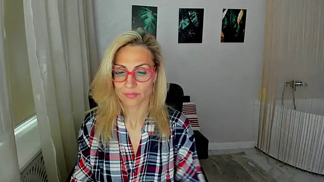 MuseOfStage Chat XXX in diretta