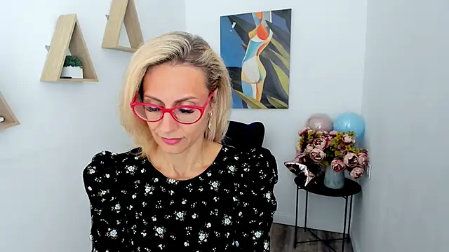 MuseOfStage's Webcam Show