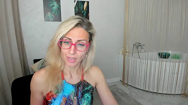 MuseOfStage's Live XXX Chat