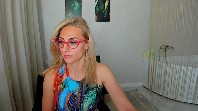 MuseOfStage Chat XXX in diretta