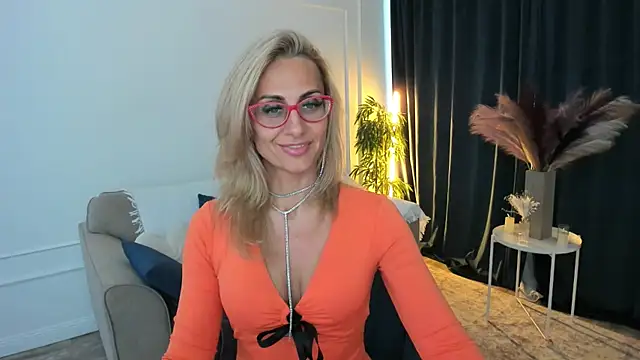 MuseOfStage's Live XXX Chat