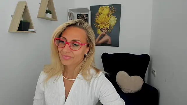MuseOfStage Chat XXX in diretta