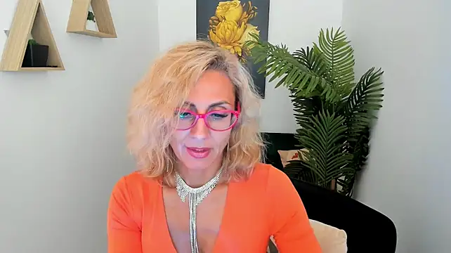 MuseOfStage Chat XXX live