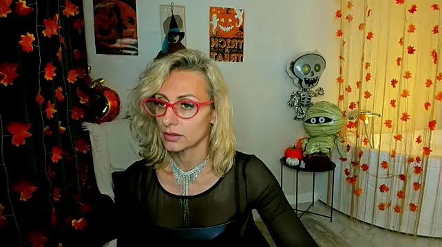 MuseOfStage Chat XXX live