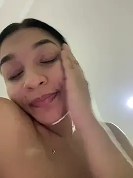 Chat +18 de Hhannachiki ao vivo