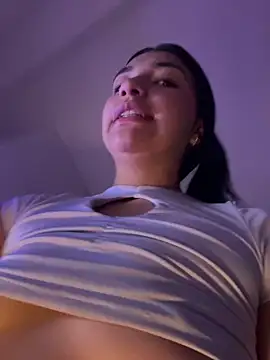 Hhannachiki live XXX chat