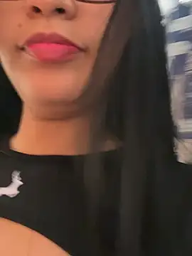 Hhannachiki 现场XXX聊天