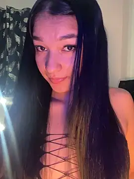 Hhannachiki's Live XXX Chat