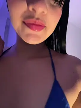 Hhannachiki's Live XXX Chat