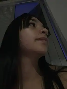 Živý XXX chat Hhannachiki