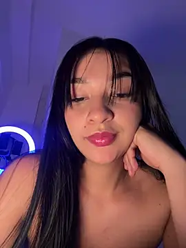 Hhannachiki's Live XXX Chat
