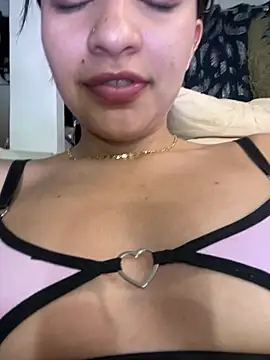 Chat XXX en directo de Hhannachiki