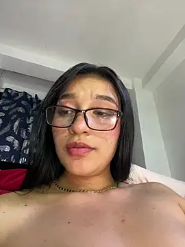 Chat XXX en directo de Hhannachiki