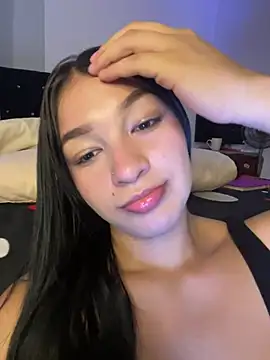 Hhannachiki's Live XXX Chat