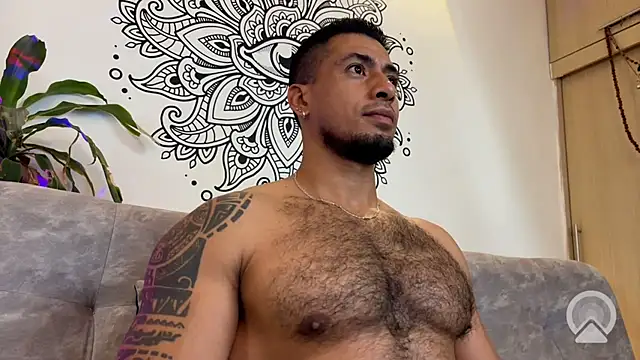 aaroncolombia Шоу с уебкамера