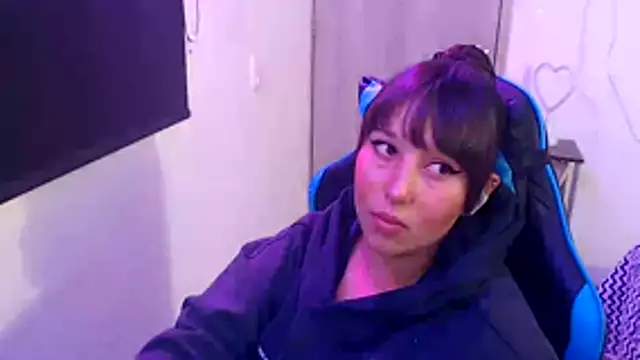 Skarlet_Adams28 – live chatrum