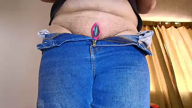 XXX chat uživo modela EmmyDirtyHorny