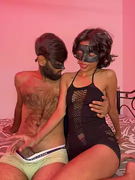 Show modela hazelperry na web-kameri