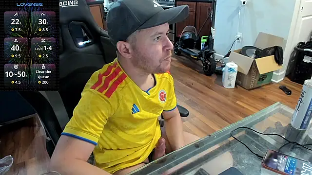 aaron_s_x Show in webcam