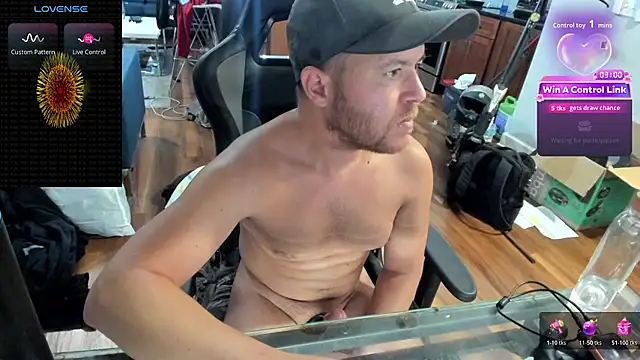 aaron_s_x Show in webcam