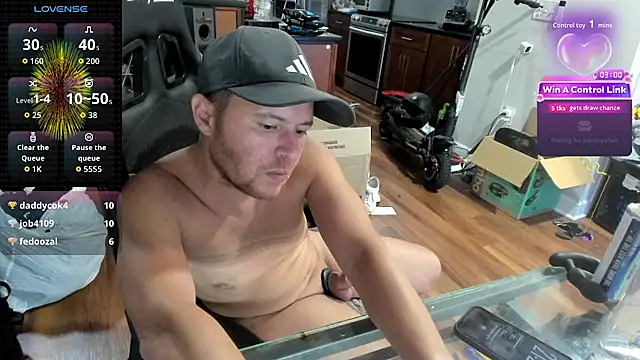 aaron_s_x Show in webcam
