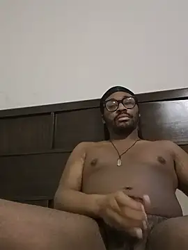 Chat +18 de Hotcock100 ao vivo